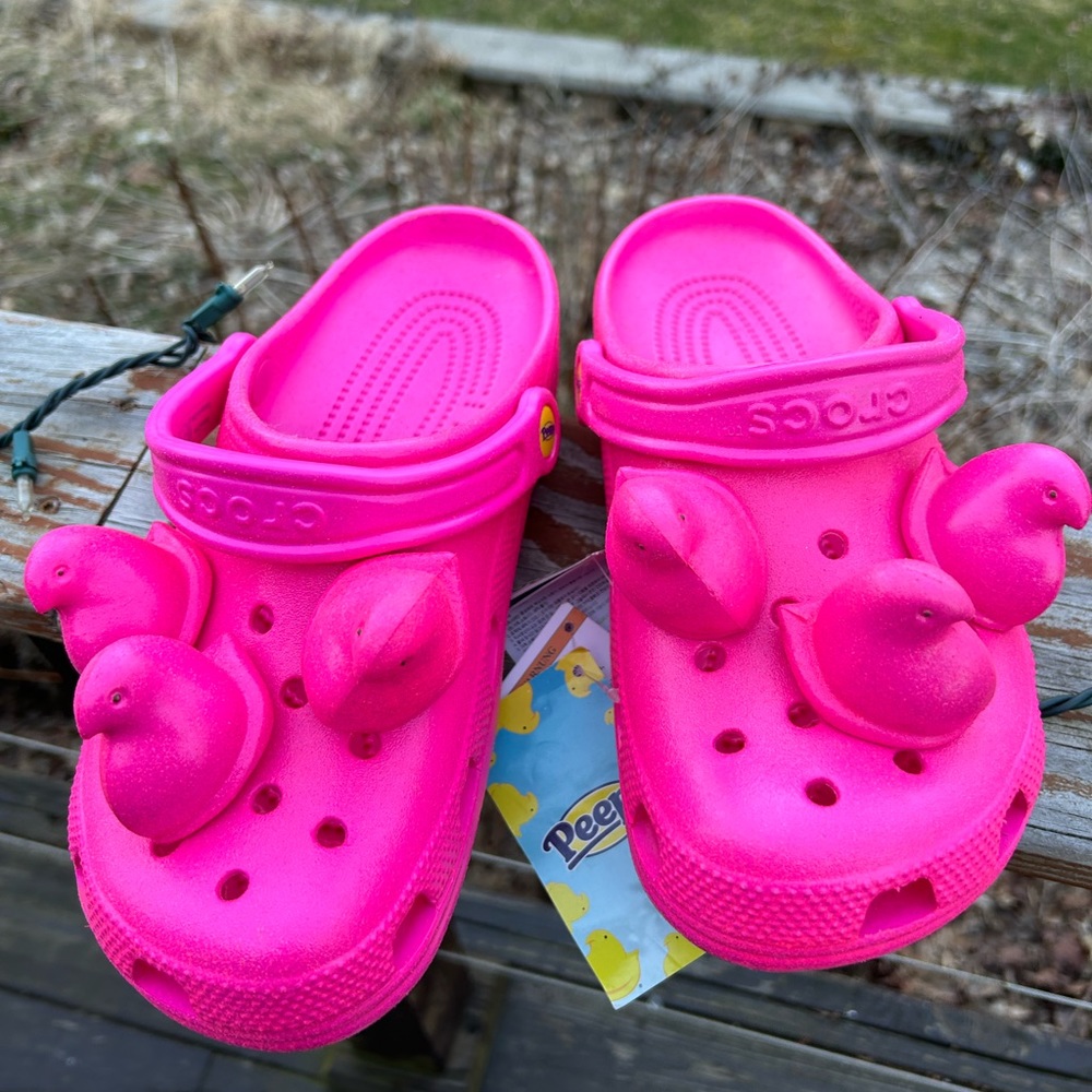 Crocs peeps sandals pink peeps crocs woman’s 10 men’s 8 nwt new